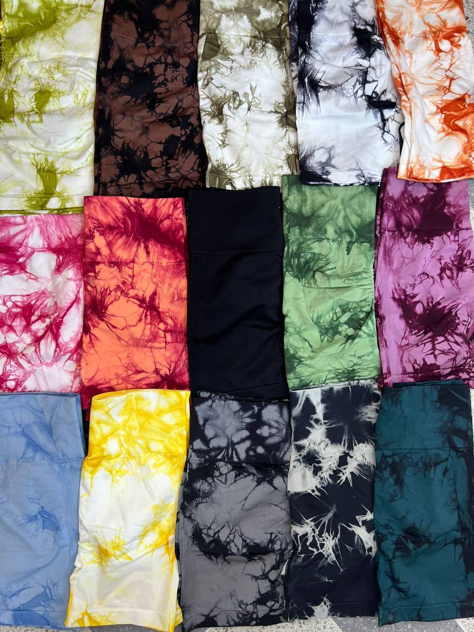 SHORT TIE DYE
